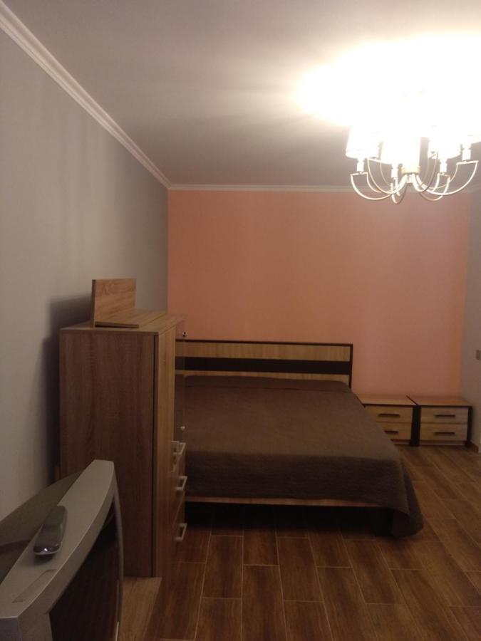 Apartment In The Center Ивано-Франкивск Екстериор снимка